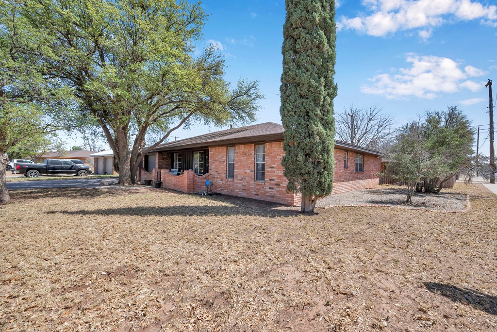 4511 W Dengar Ave, Midland, Texas image 2