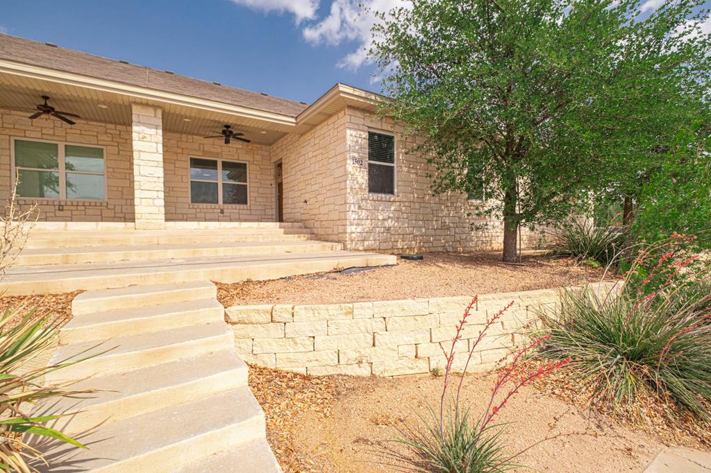 1502 N A St, Midland, Texas image 1