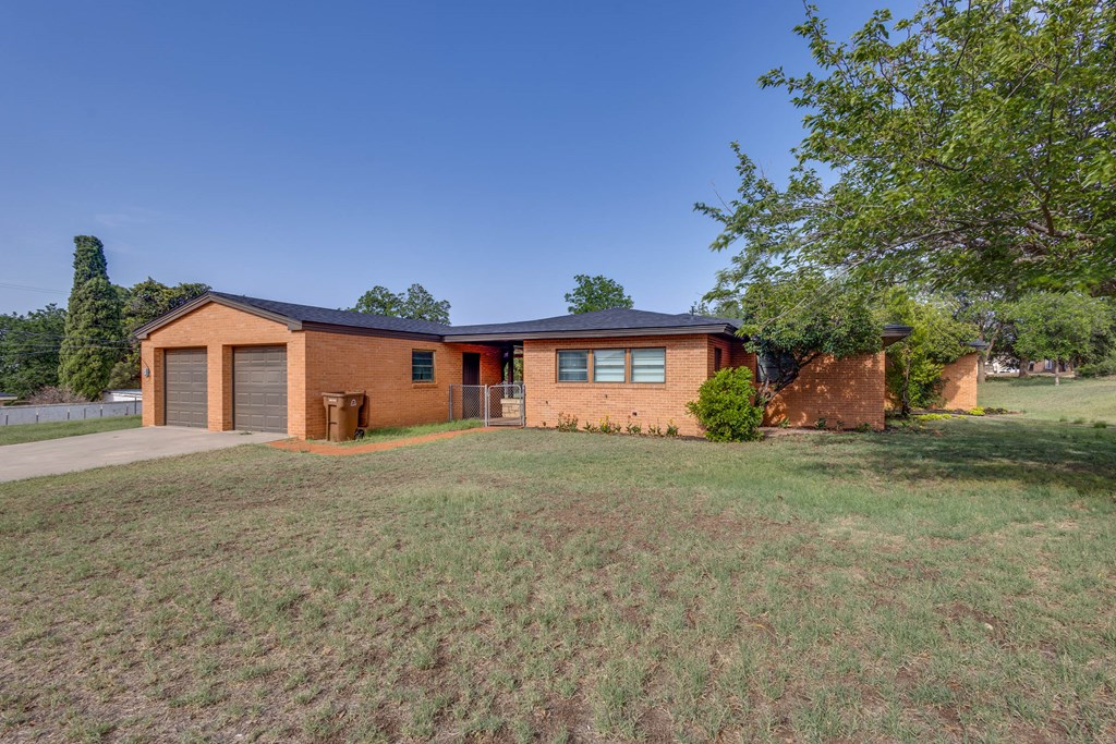 610 Hillside Dr, Big Spring, Texas image 4