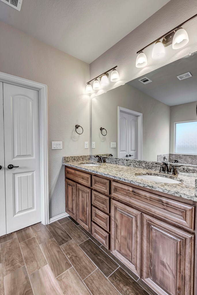 802 Valor Court, Midland, Texas image 26