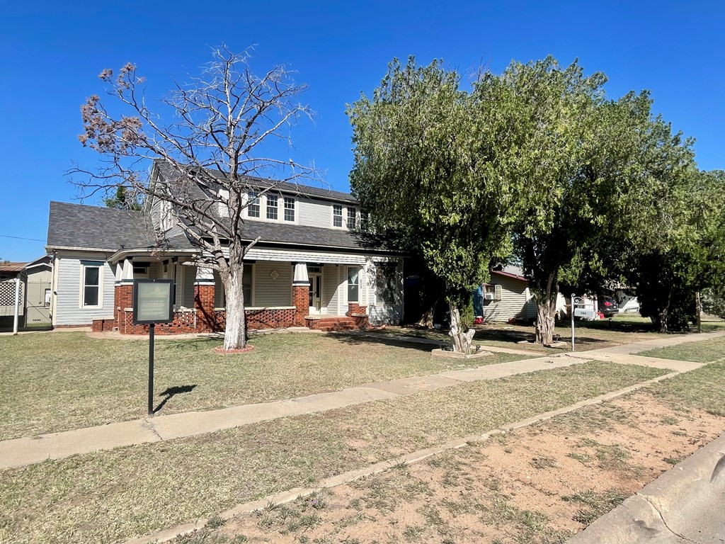 608 S Aylesford St, Big Spring, Texas image 3