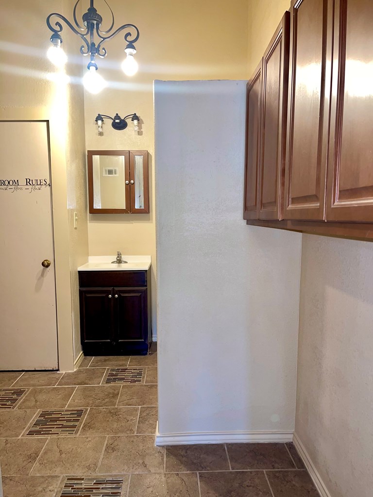 608 S Aylesford St, Big Spring, Texas image 22
