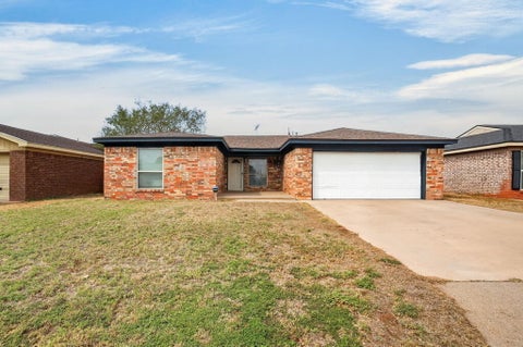 Homes For Sale - 316 Willowood Dr<br/> Midland, TX 79703