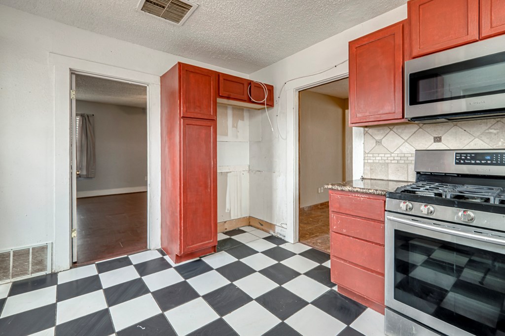 3608 S County Rd 1195, Midland, Texas image 16