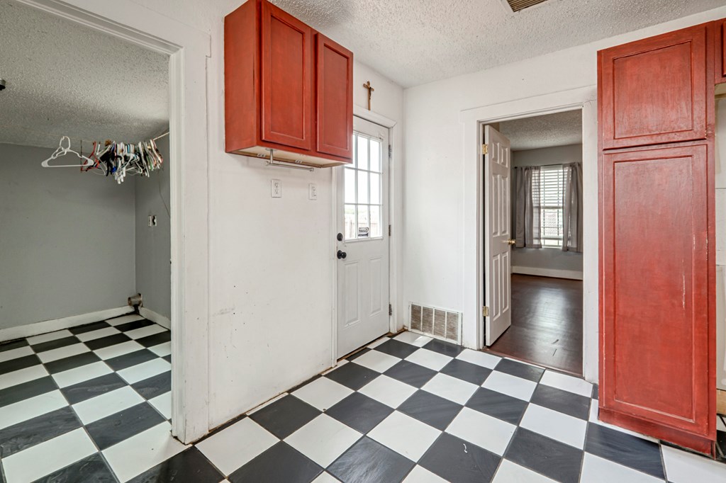 3608 S County Rd 1195, Midland, Texas image 17