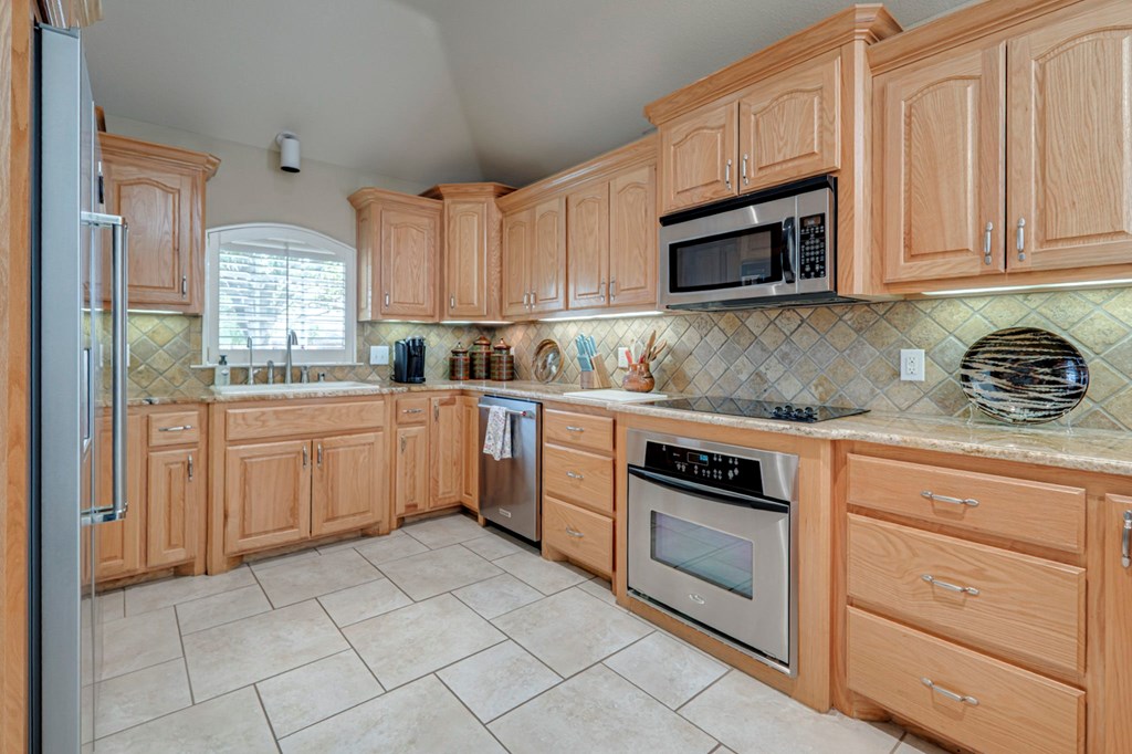 5520 Los Patios, Midland, Texas image 7