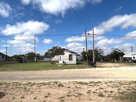 Vacant Land For Sale - 205 E Main St<br/> Howard County, Forsan, TX 79733