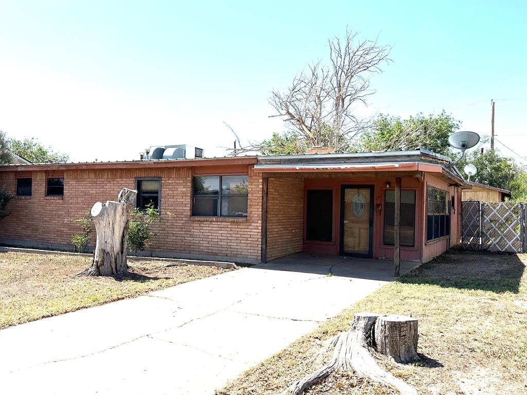 1811 W 9th St, Fort Stockton, Texas image 1
