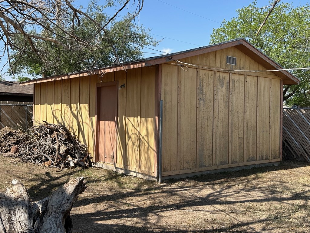 1811 W 9th St, Fort Stockton, Texas image 17