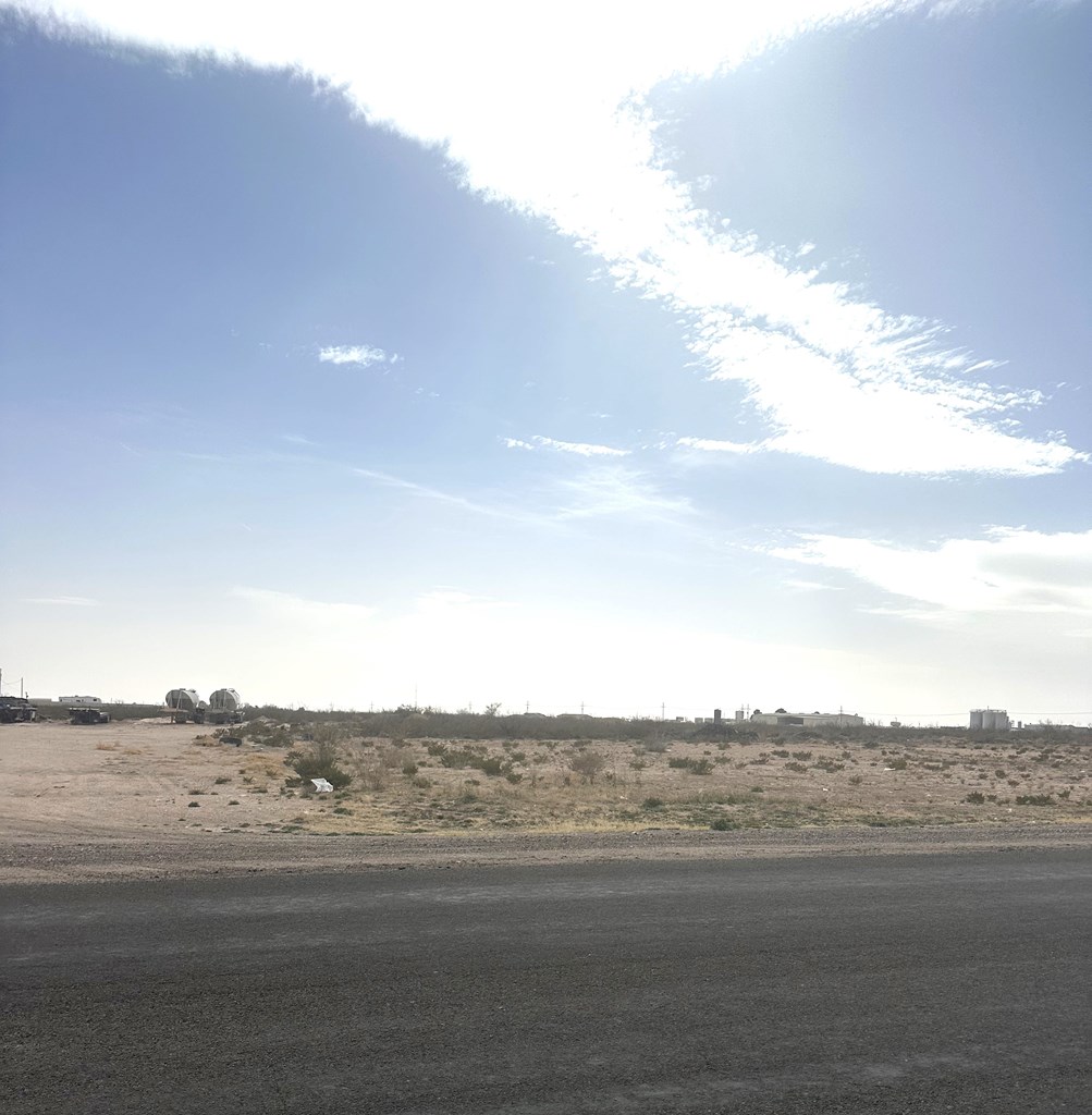 36th Katy St, Monahans, Texas image 5