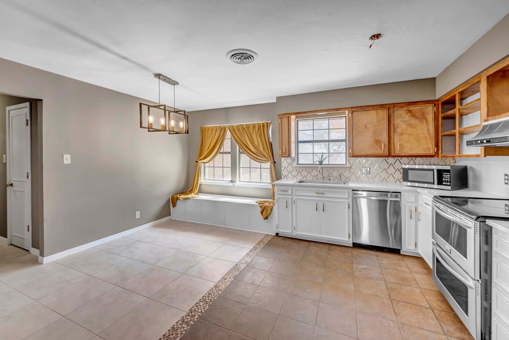 65 SE 1500, Andrews, Texas image 13