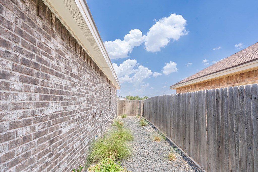 4412 Guadalupe, Midland, Texas image 38