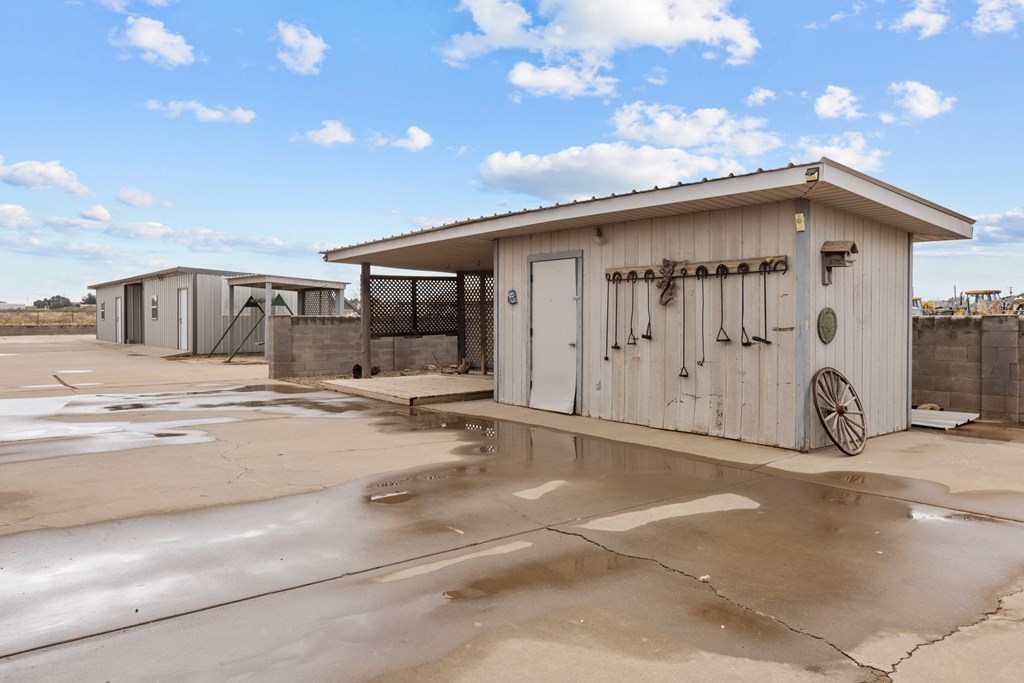 1408 E County Rd 120, Midland, Texas image 29