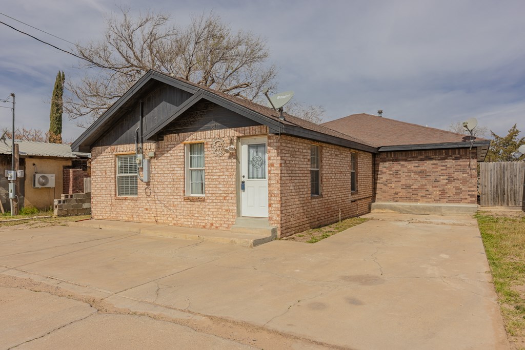 211 E Longview, Midland, Texas image 2