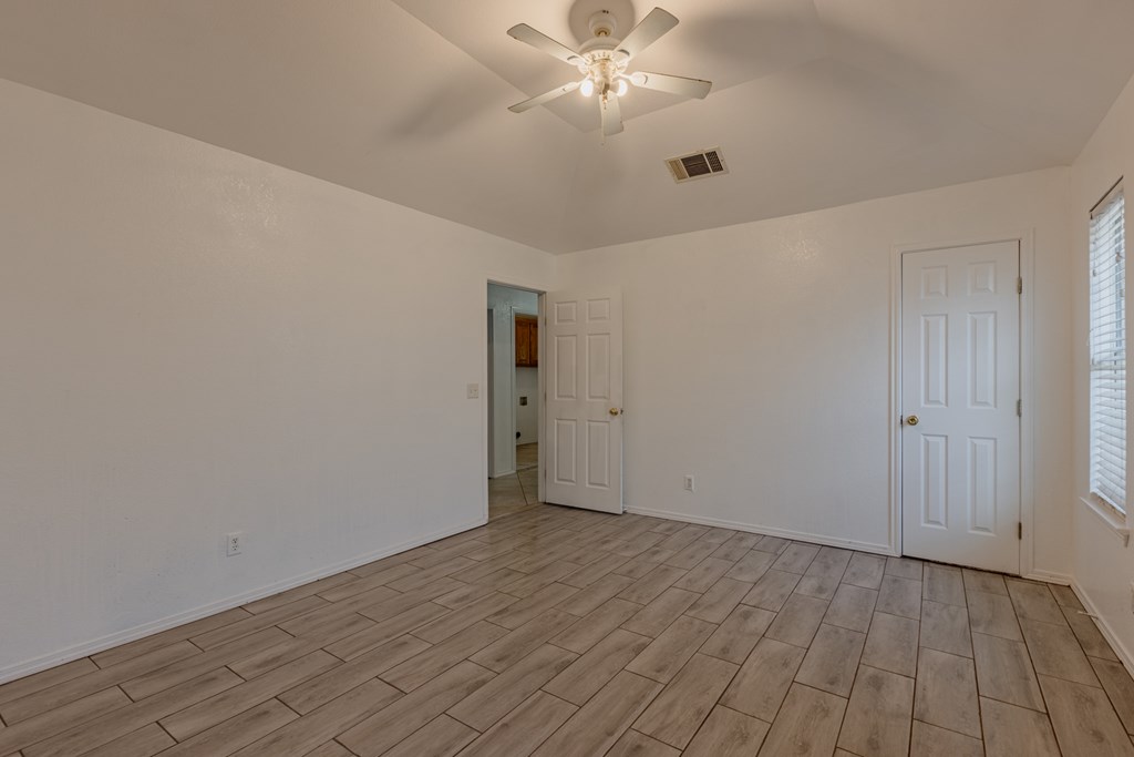 211 E Longview, Midland, Texas image 10