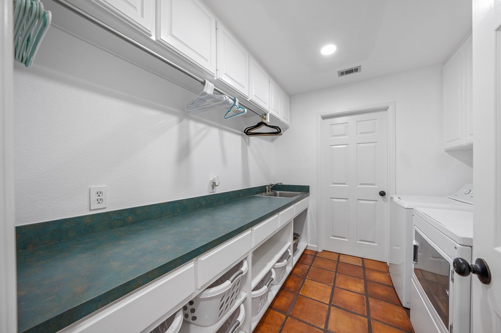 2500 S County Rd 1110, Midland, Texas image 17