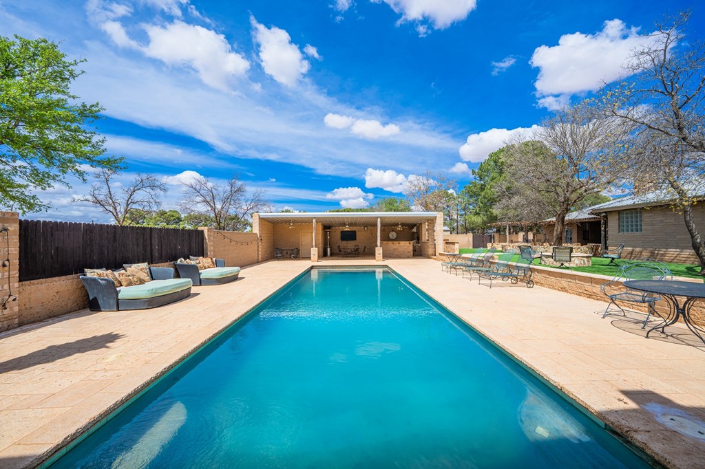2500 S County Rd 1110, Midland, Texas image 29