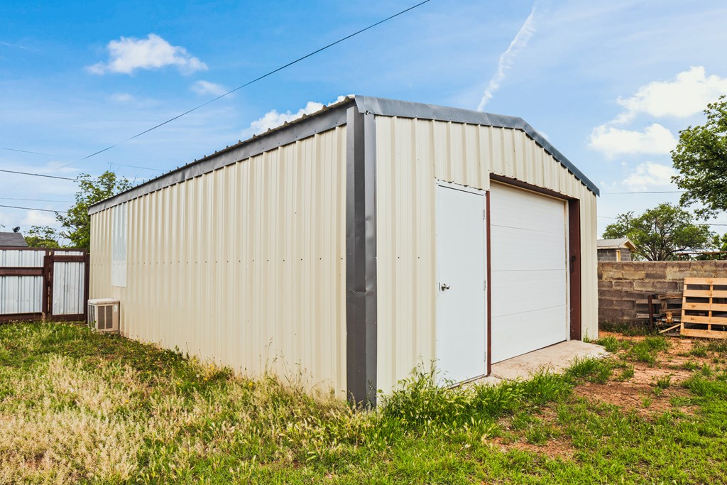 904 E Hester Street, Brownfield, Texas image 17