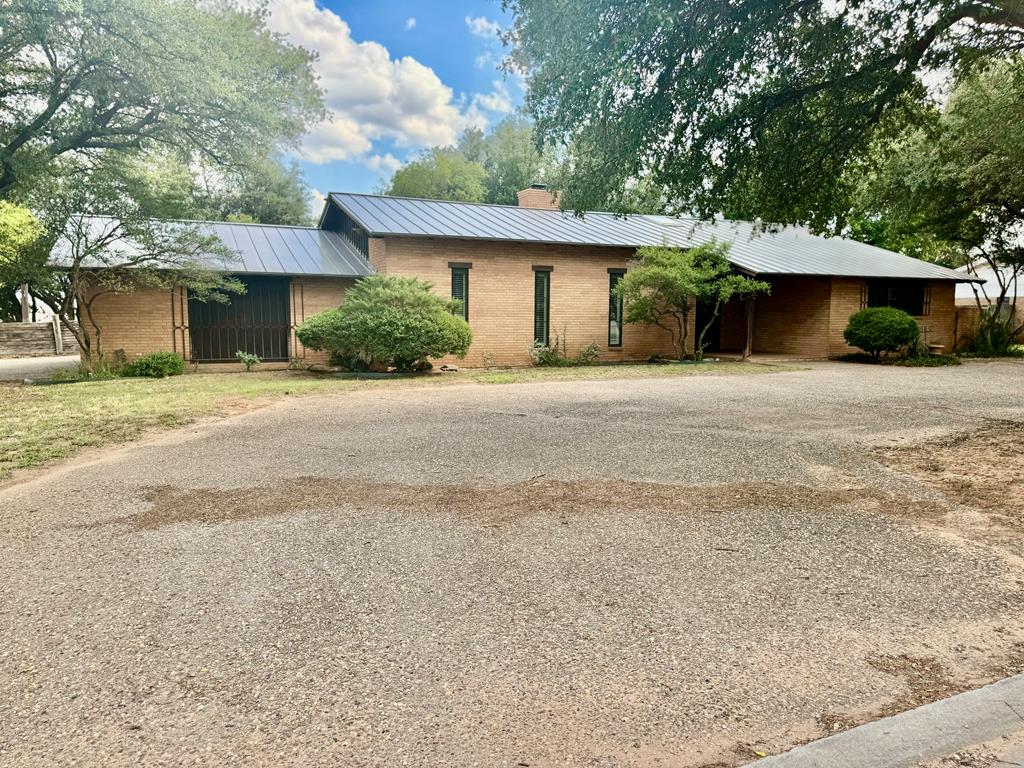 1021 E 17th St, Colorado City, Texas image 39