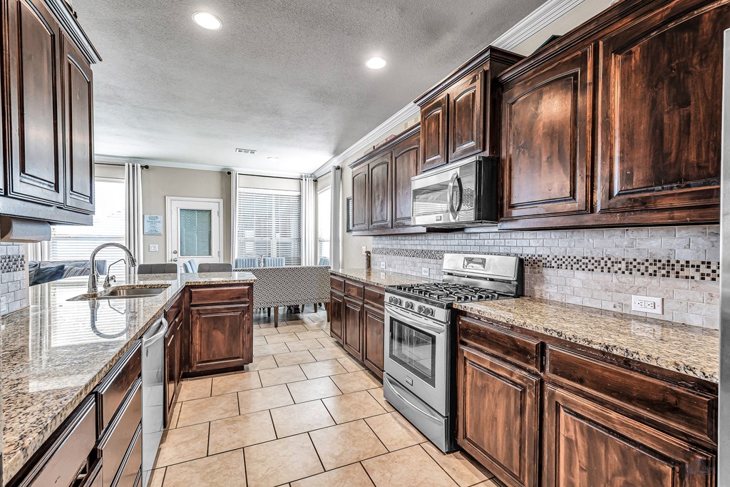 5700 San Miguel Ave, Midland, Texas image 12