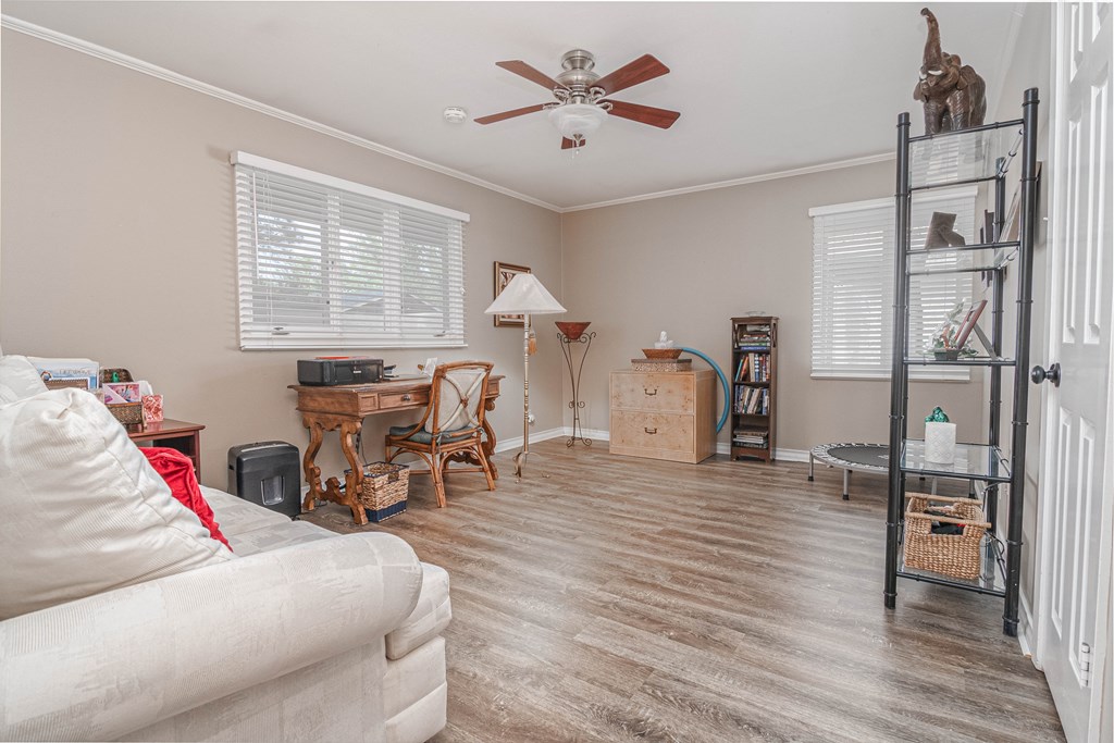 1202 Bedford Dr, Midland, Texas image 8