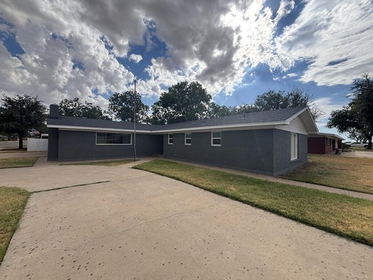 3000 34TH ST, SNYDER, TX 79549 - Image aefcba1efd08f4e4e8b962f2d0303366/17669574