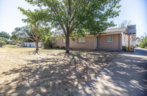 Homes For Rent - 827 8th St<br/> Colorado City, TX 79512