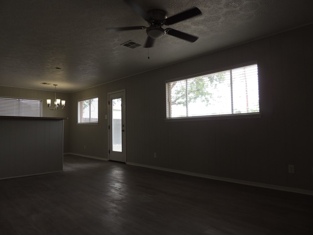3712 Humble Ave, Midland, Texas image 7