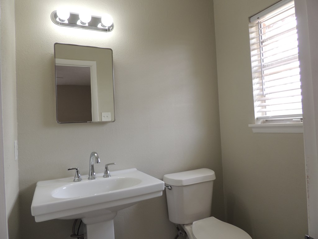 3712 Humble Ave, Midland, Texas image 27