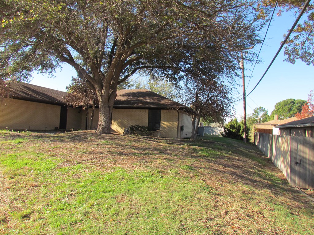 2900 Macauslan, Big Spring, Texas image 2