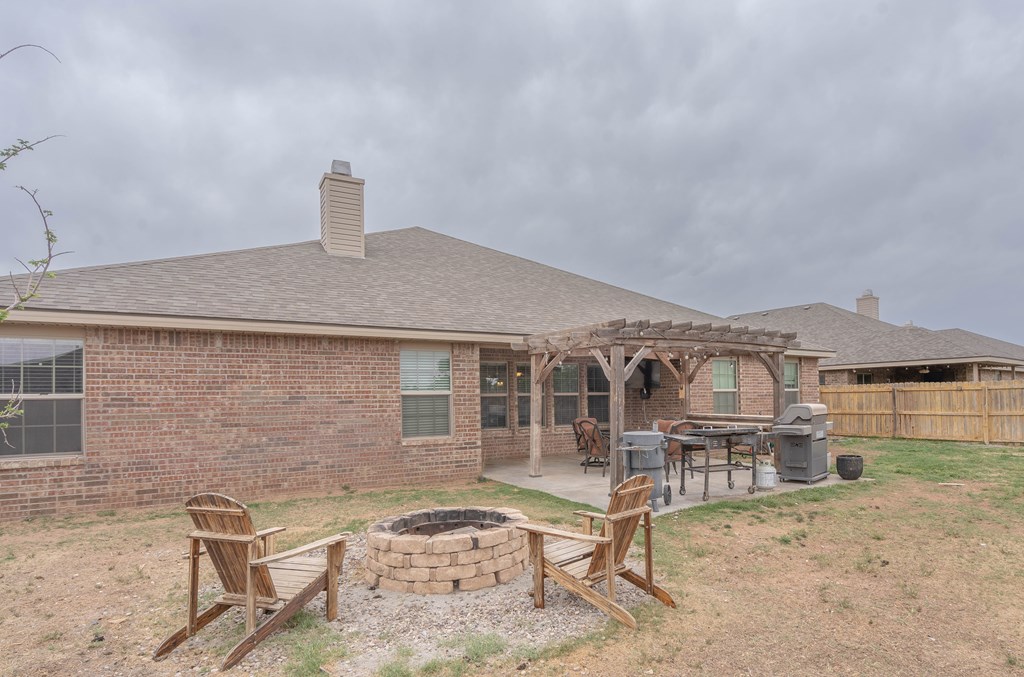 416 Mile High Lane, Midland, Texas image 29