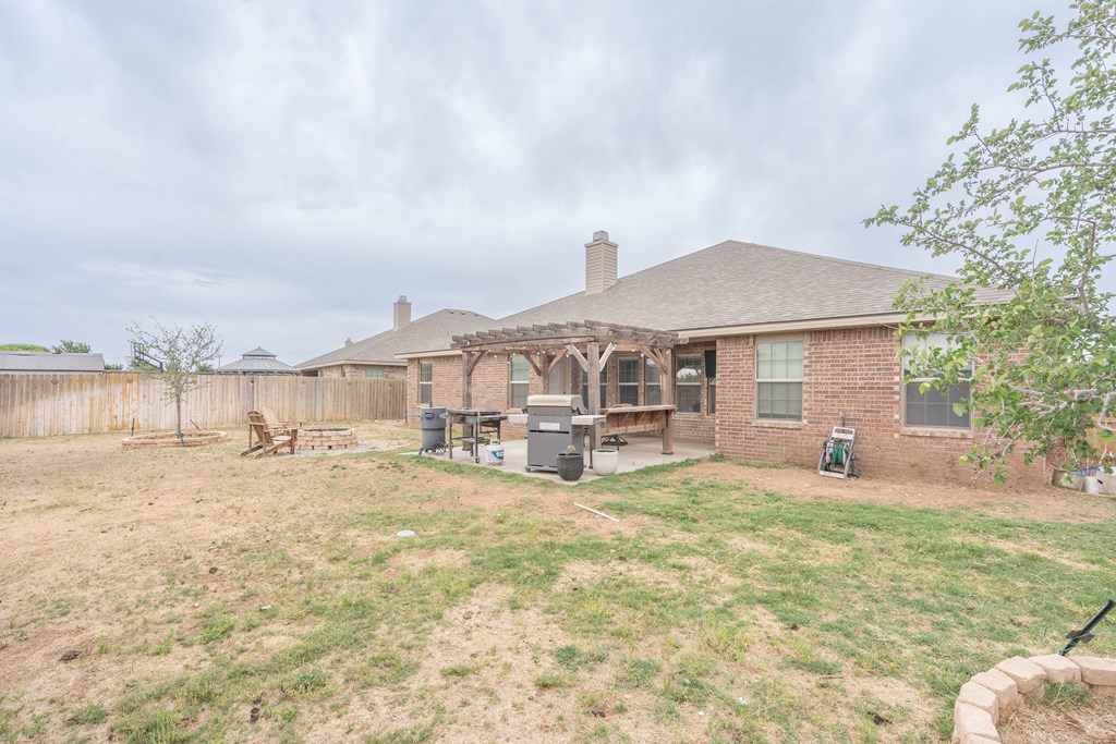 416 Mile High Lane, Midland, Texas image 32