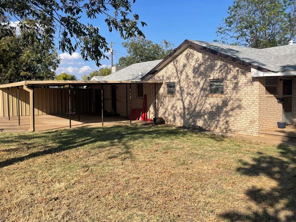 902 16th St, Colorado City, Texas image 16
