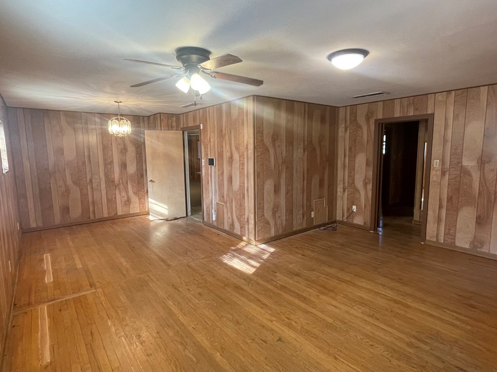 902 16th St, Colorado City, Texas image 12