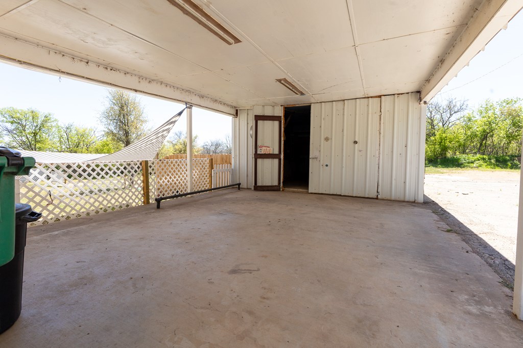 1115 Austin St, Coleman, Texas image 39