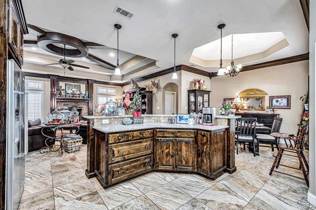 1210 S County Rd 1117, Midland, Texas image 10