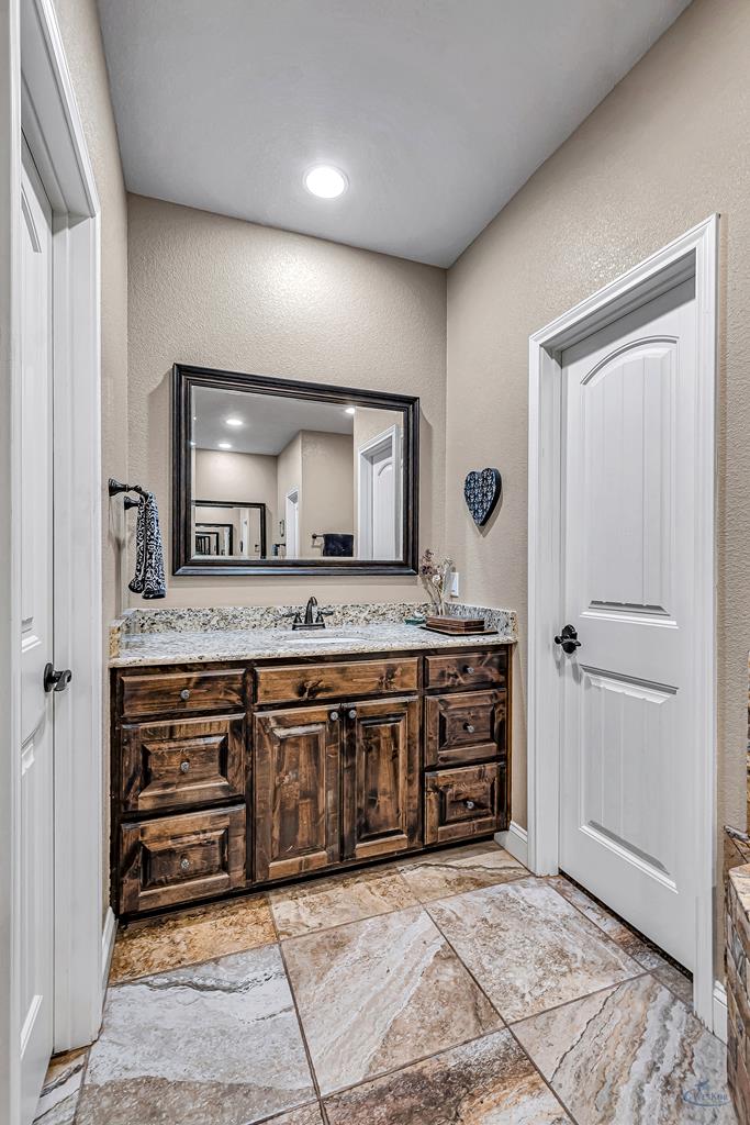 1210 S County Rd 1117, Midland, Texas image 29