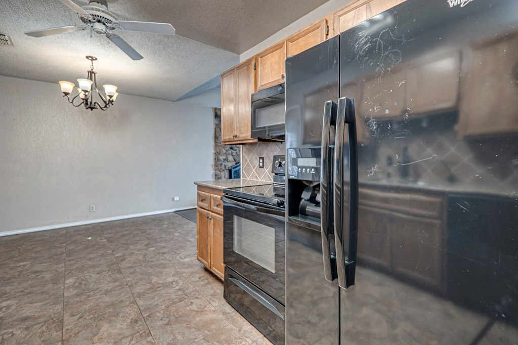 4734 Bedford Ave, Midland, Texas image 18
