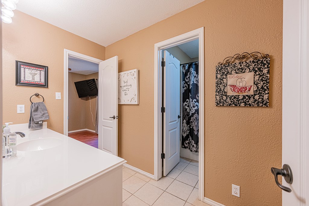 4406 Cherrywood Dr, Midland, Texas image 23