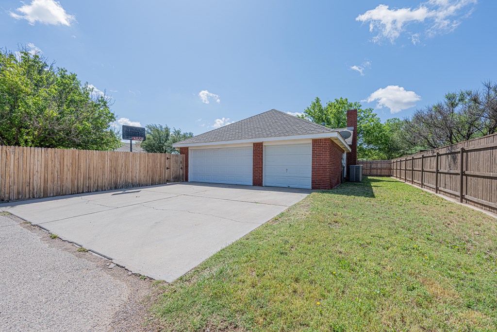 4406 Cherrywood Dr, Midland, Texas image 31