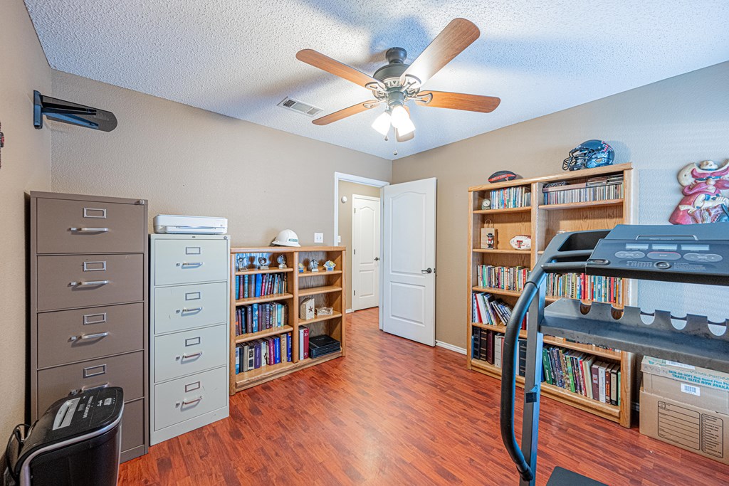 4406 Cherrywood Dr, Midland, Texas image 26