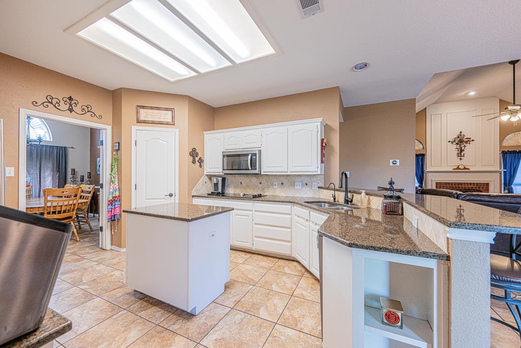 4406 Cherrywood Dr, Midland, Texas image 9
