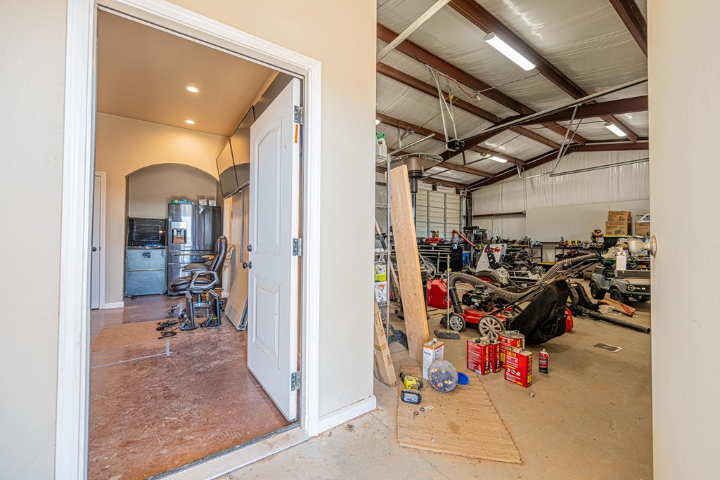 1219 S County Rd 1118, Midland, Texas image 49