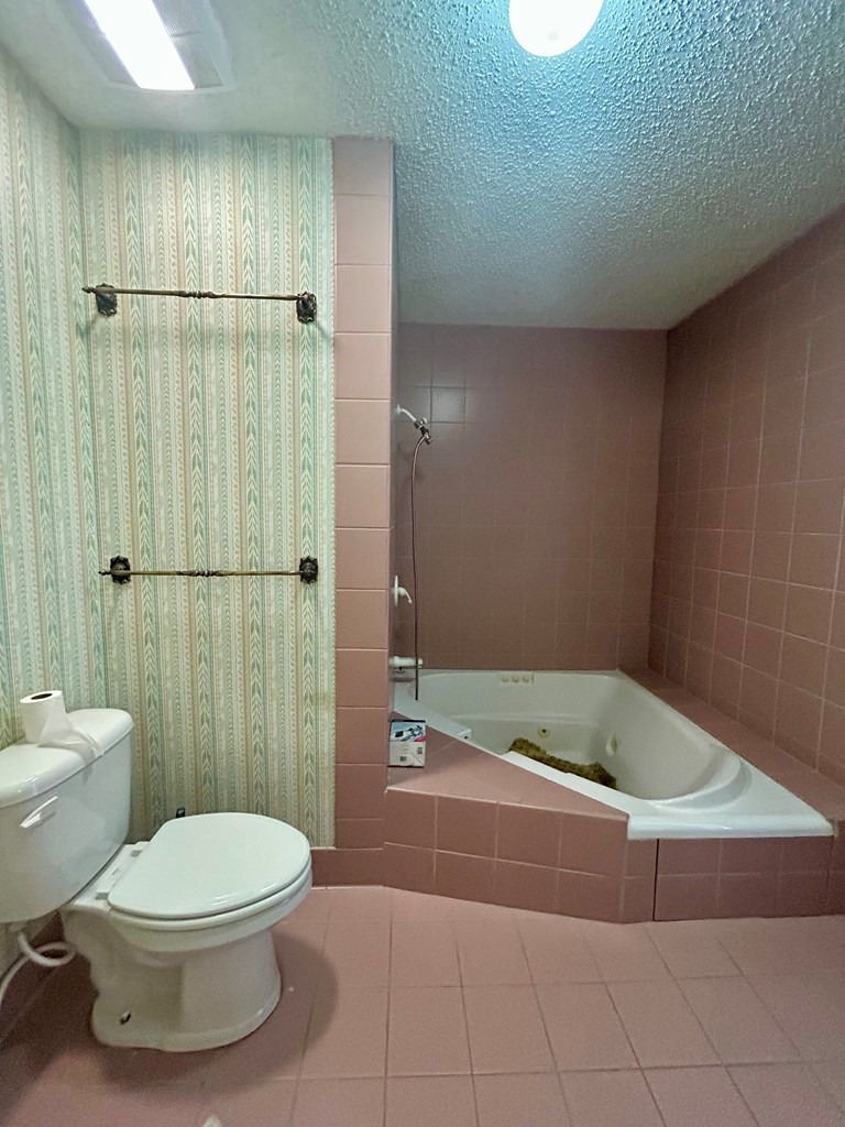 2011 W 6th St, Fort Stockton, Texas image 32