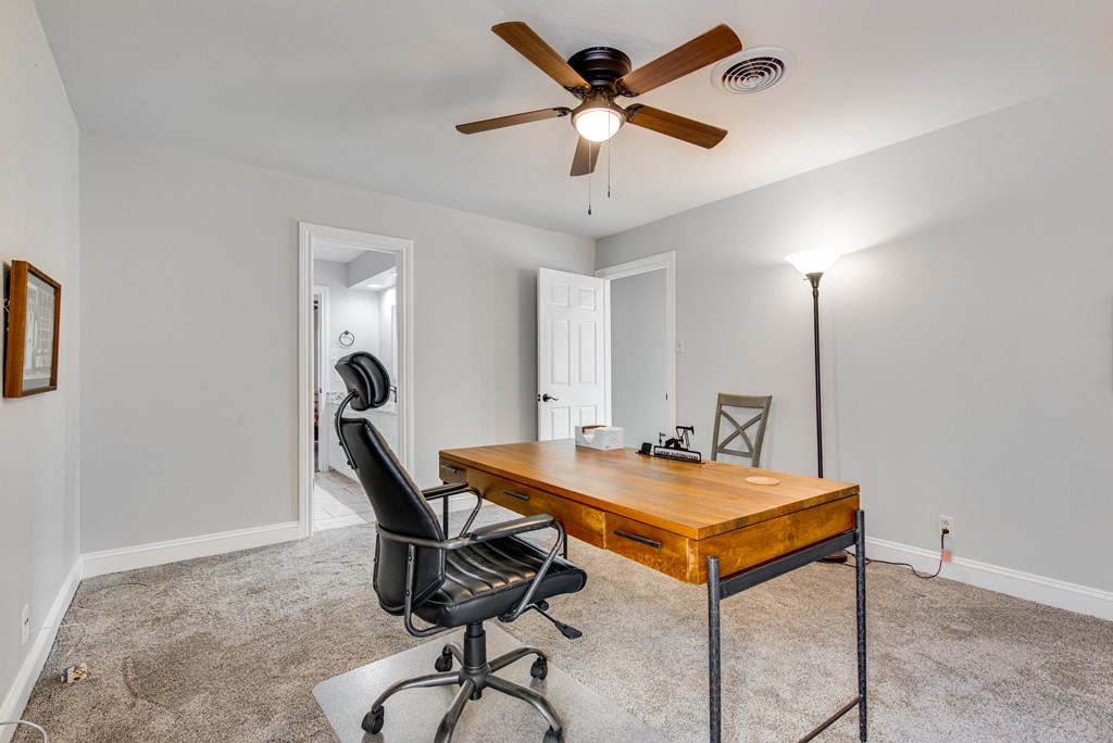 1404 W Pecan Ave, Midland, Texas image 33