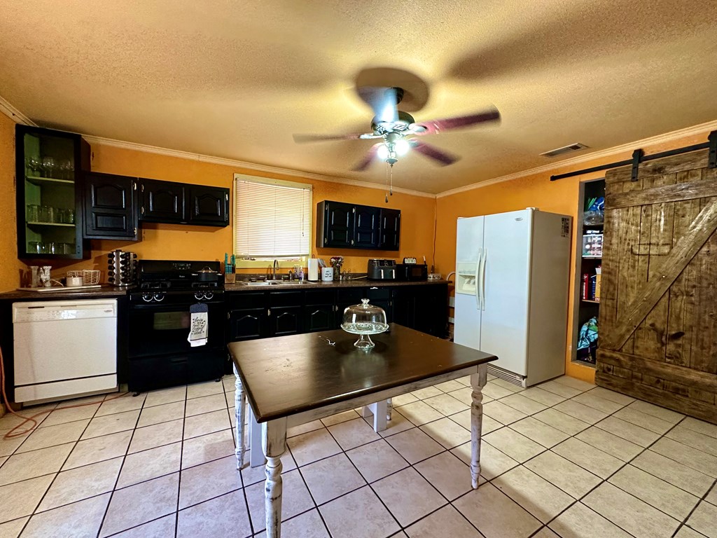 3982 N Valentine, Fort Stockton, Texas image 16