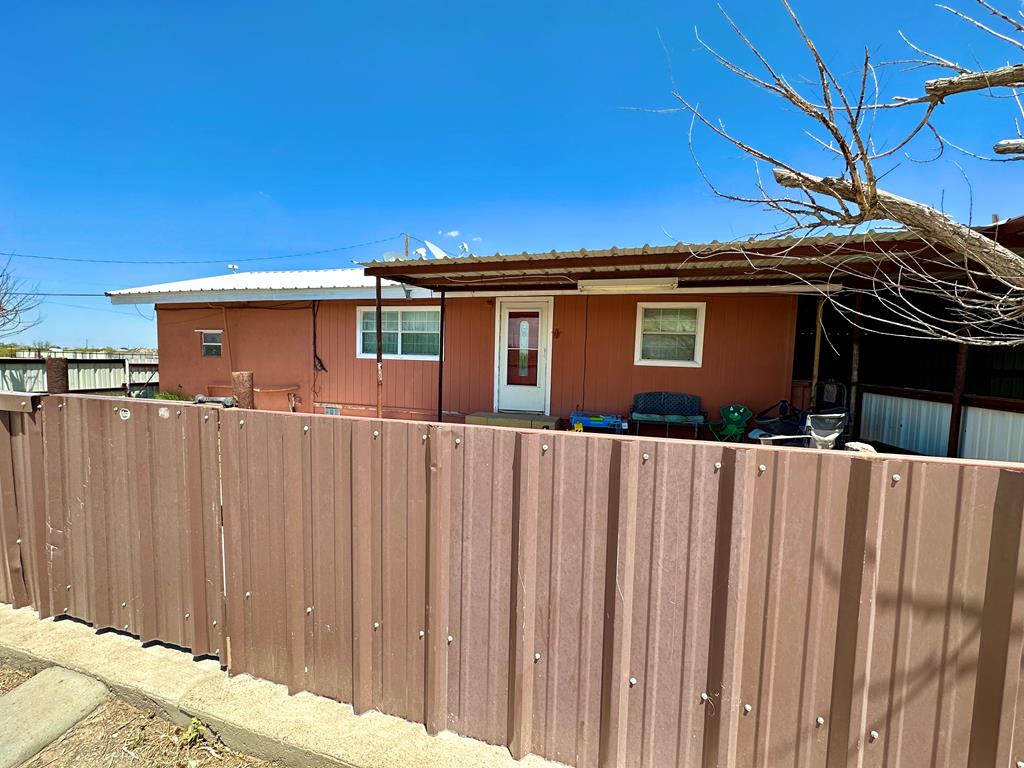 3982 N Valentine, Fort Stockton, Texas image 1