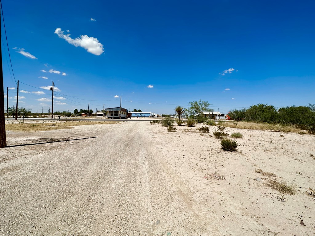 3982 N Valentine, Fort Stockton, Texas image 32