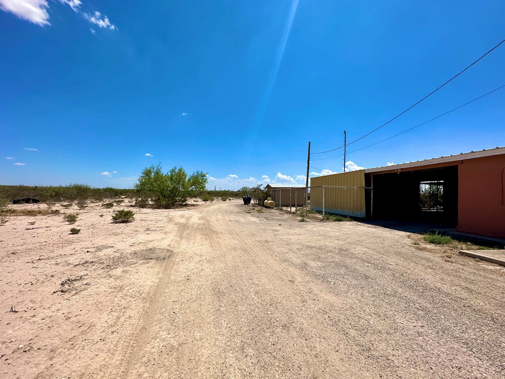 3982 N Valentine, Fort Stockton, Texas image 30