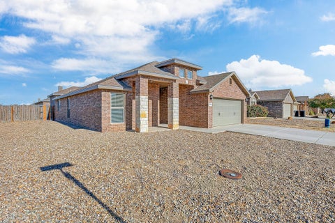 Homes For Sale - 6718 Spur Dr<br/> Midland, TX 79705